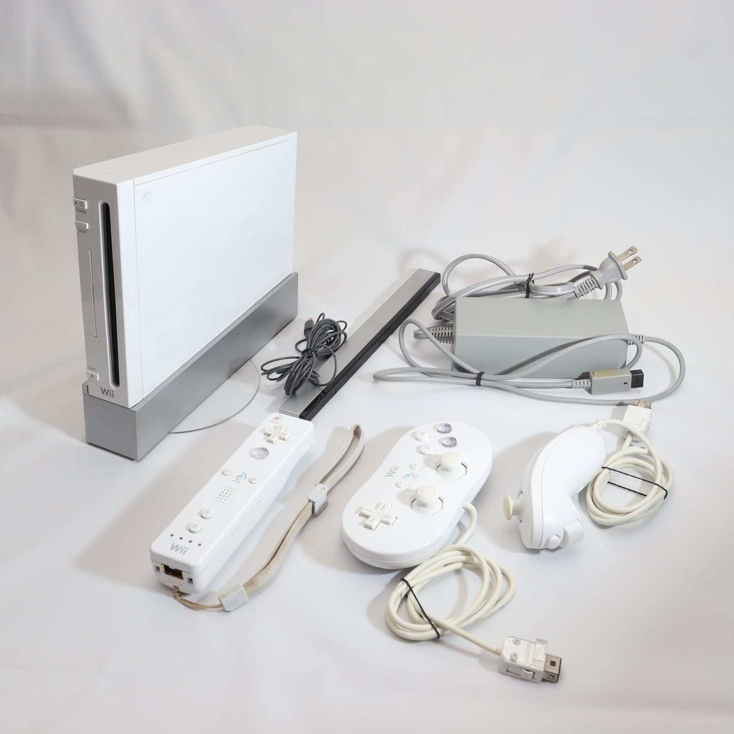 White Nintendo Wii System