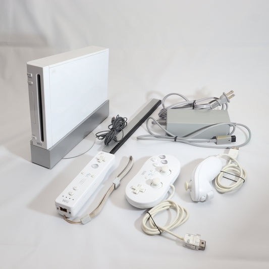 White Nintendo Wii System