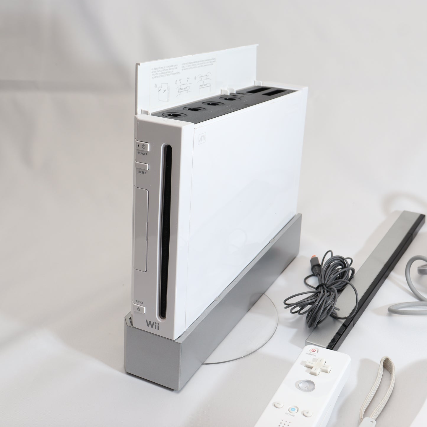 White Nintendo Wii System
