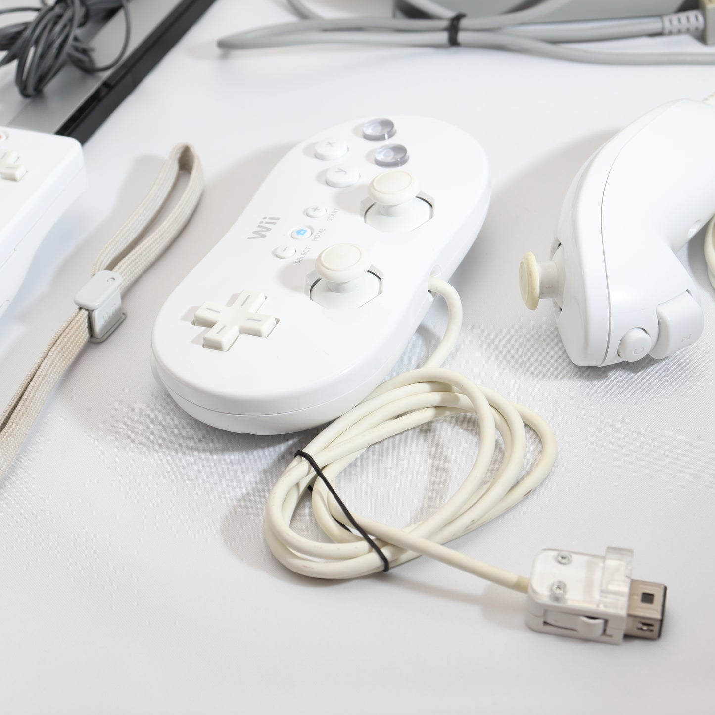 White Nintendo Wii System