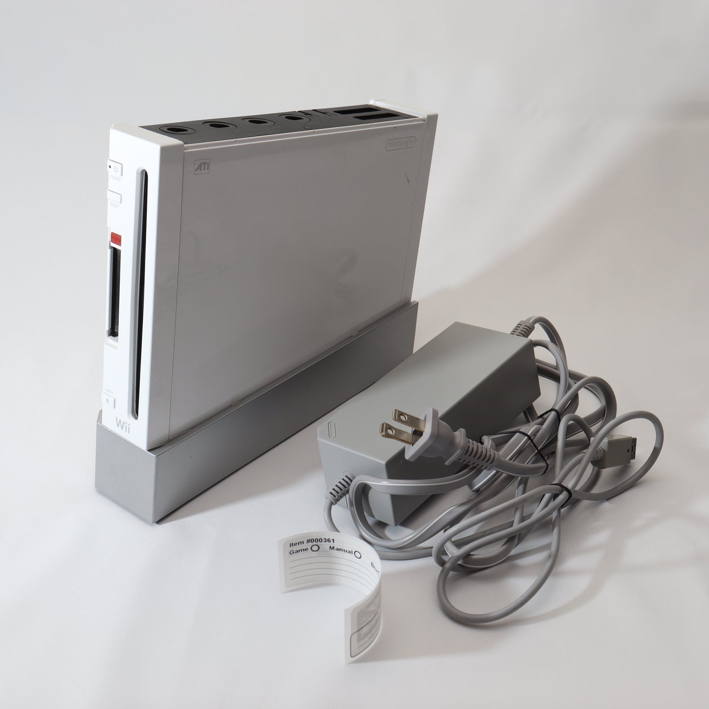 White Nintendo Wii System